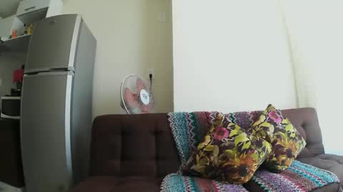 Snapshot of wildstrawberry30 chatting on 03/02/25, 07:34 Wild Strawberry online show from 03/02/25, 07:34