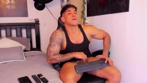 Snapshot of william_dracko9 chatting on 10/11/25, 04:22 Dracko online show from 10/11/25, 04:22