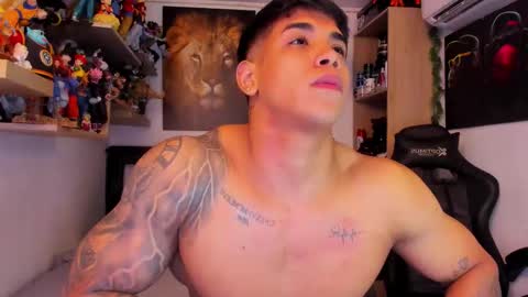 Snapshot of william_dracko9 chatting on 11/13/25, 02:32 Dracko online show from 11/13/25, 02:32