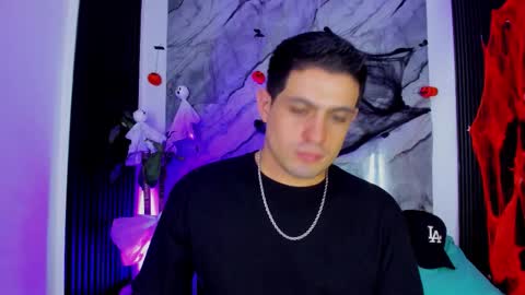 William Steel online show from 10/26/25, 03:56