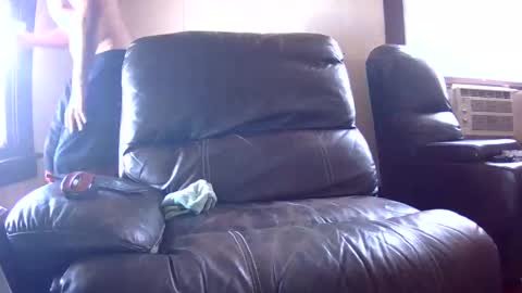 Snapshot of willydogg83 chatting on 09/28/25, 10:15 willydogg83 online show from 09/28/25, 10:15