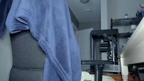 WillySkynn online show from 10/16/25, 04:02