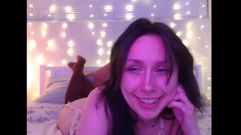 Snapshot of wingardiumleveveosa chatting on 01/30/25, 03:22 Eevie online show from 01/30/25, 03:22