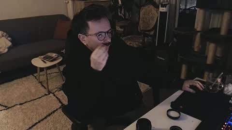 Snapshot of winnydepooh chatting on 11/25/25, 04:34 cream36 online show from 11/25/25, 04:34