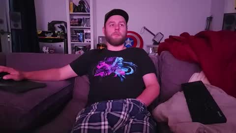 Snapshot of winter117 chatting on 10/16/25, 11:17 winter117 online show from 10/16/25, 11:17