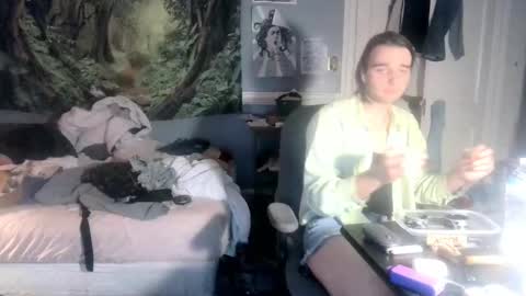 Snapshot of winter123137 chatting on 12/03/24, 03:30 Winter online show from 12/03/24, 03:30