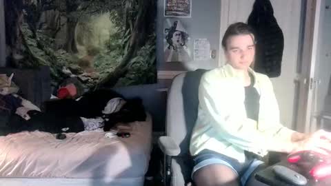 Snapshot of winter123137 chatting on 12/31/24, 08:04 Winter online show from 12/31/24, 08:04