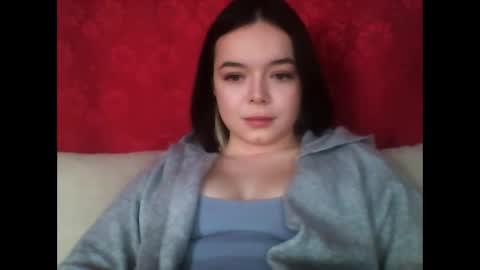 Snapshot of winter__white_rose chatting on 01/04/25, 12:27 Emma online show from 01/04/25, 12:27