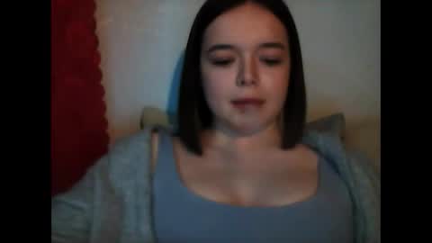 Snapshot of winter__white_rose chatting on 01/04/25, 03:28 Emma online show from 01/04/25, 03:28