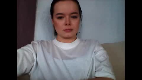 Snapshot of winter__white_rose chatting on 01/06/25, 10:35 Emma online show from 01/06/25, 10:35