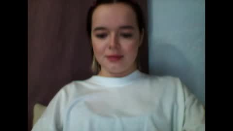 Snapshot of winter__white_rose chatting on 01/06/25, 01:41 Emma online show from 01/06/25, 01:41