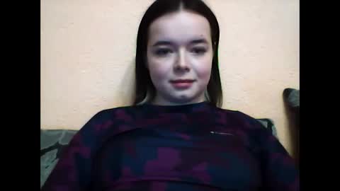 Snapshot of winter__white_rose chatting on 01/28/25, 02:21 Emma online show from 01/28/25, 02:21