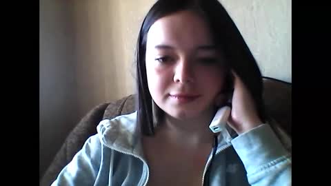 Snapshot of winter__white_rose chatting on 02/10/25, 01:22 Emma online show from 02/10/25, 01:22