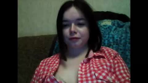 Snapshot of winter__white_rose chatting on 02/11/25, 04:46 Emma online show from 02/11/25, 04:46