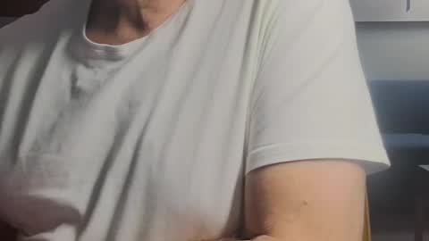 Snapshot of wisanonymousman chatting on 02/20/25, 03:56 Wisa Randy online show from 02/20/25, 03:56