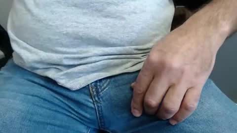 Snapshot of wisanonymousman chatting on 11/05/25, 04:40 Wisa Randy online show from 11/05/25, 04:40