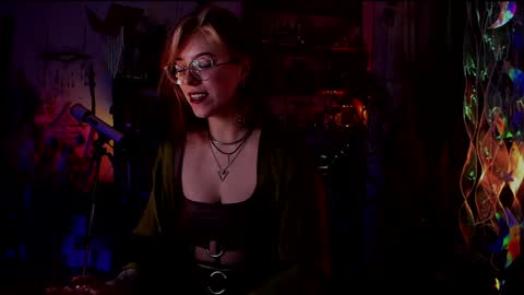 Snapshot of witch_fiona chatting on 12/03/24, 08:06 Goddess of two strapons - Mr. long Don Mr. Pinky online show from 12/03/24, 08:06