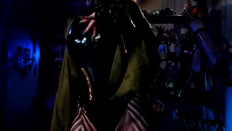 Snapshot of witch_fiona chatting on 03/05/25, 08:00 Goddess of two strapons - Mr. long Don Mr. Pinky online show from 03/05/25, 08:00