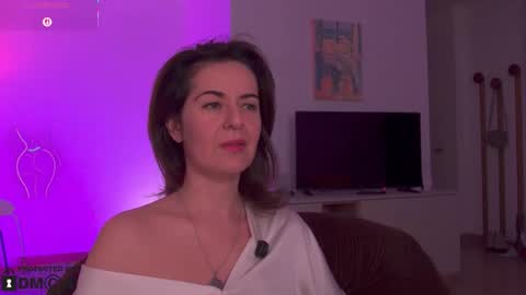 Witch in Silk online show from 11/22/25, 04:17