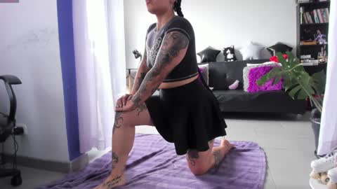 Snapshot of witchofhearts chatting on 12/18/24, 03:55 Luna Violeta A r t i s t online show from 12/18/24, 03:55