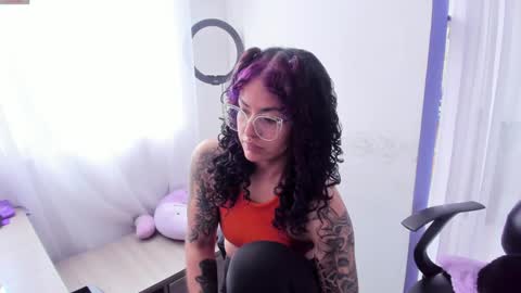 Snapshot of witchofhearts chatting on 01/30/25, 04:24 Luna Violeta A r t i s t online show from 01/30/25, 04:24