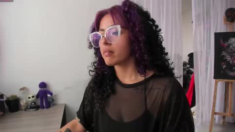 Snapshot of witchofhearts chatting on 02/23/25, 07:49 Luna Violeta A r t i s t online show from 02/23/25, 07:49