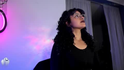 Snapshot of witchofhearts chatting on 03/10/25, 11:38 Luna Violeta A r t i s t online show from 03/10/25, 11:38