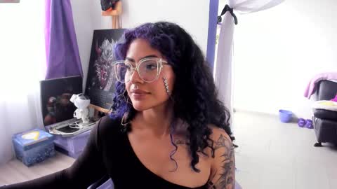 Snapshot of witchofhearts chatting on 09/09/25, 08:08 Luna Violeta A r t i s t online show from 09/09/25, 08:08