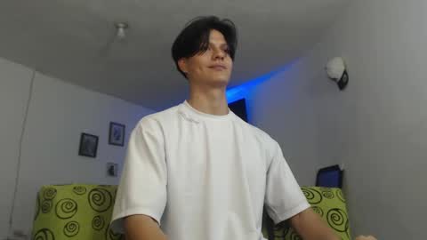 Snapshot of with_ken chatting on 02/03/25, 03:27 Ken online show from 02/03/25, 03:27