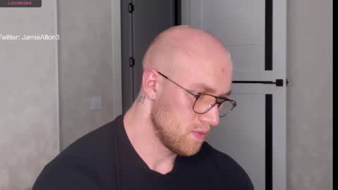 Wlademar online show from 11/02/25, 11:40