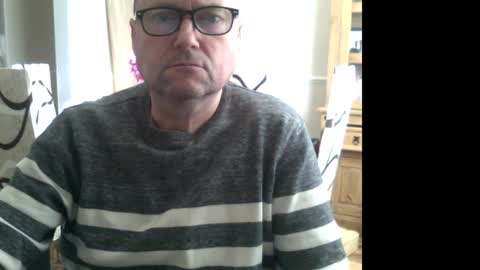 Snapshot of wobble444 chatting on 02/06/25, 10:26 wobble444 online show from 02/06/25, 10:26