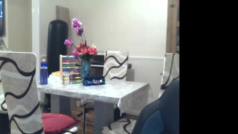 Snapshot of wobble444 chatting on 02/24/25, 12:09 wobble444 online show from 02/24/25, 12:09