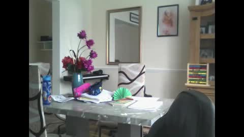 Snapshot of wobble444 chatting on 10/21/25, 12:39 wobble444 online show from 10/21/25, 12:39