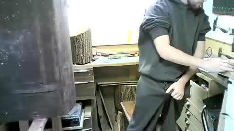 Snapshot of wolf021221 chatting on 11/01/25, 01:24 wolf021221 online show from 11/01/25, 01:24