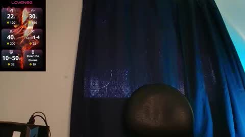  W O L F  online show from 10/18/25, 12:06