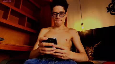  W O L F  online show from 10/30/25, 11:33