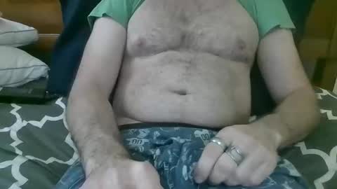 Snapshot of wolverine82c chatting on 11/19/25, 07:36 wolverine82c online show from 11/19/25, 07:36