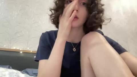 Stia online show from 03/12/25, 01:40