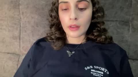 Stia online show from 10/13/25, 12:05