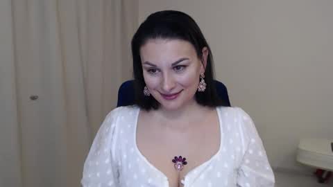 wonderr_woman online show from 02/24/25, 09:52