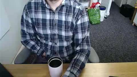 Snapshot of wooyay chatting on 10/17/25, 08:28 Wooyay online show from 10/17/25, 08:28