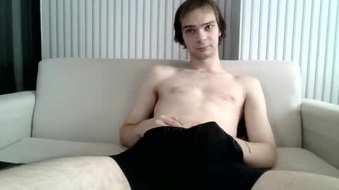 Snapshot of wooziemoo325 chatting on 11/12/25, 03:18 Steve Brand online show from 11/12/25, 03:18