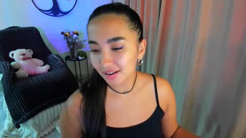 Snapshot of worldofkim chatting on 11/05/25, 05:18 dudetta Kim online show from 11/05/25, 05:18