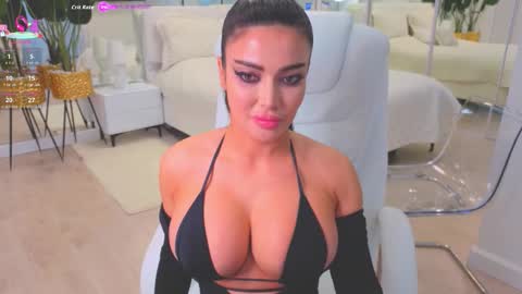 Eva online show from 11/15/25, 10:45