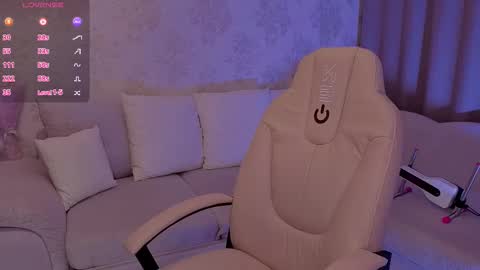 Kate online show from 11/06/25, 02:23