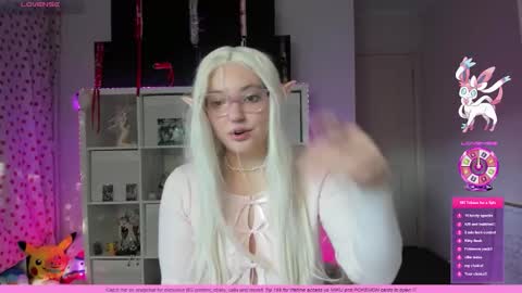 Snapshot of wrenvalentine chatting on 09/21/25, 09:27 Wren Valentine online show from 09/21/25, 09:27