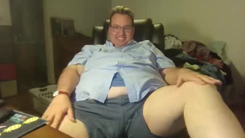 Snapshot of wvalentin0 chatting on 10/28/25, 04:16 Wren online show from 10/28/25, 04:16