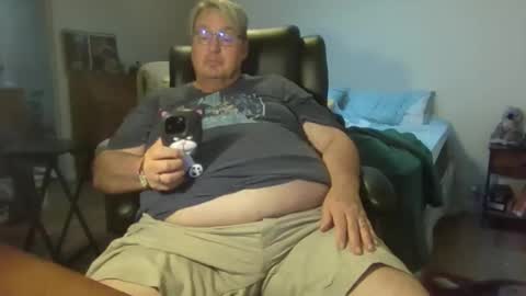 Snapshot of wvalentin0 chatting on 11/02/25, 12:13 Wren online show from 11/02/25, 12:13