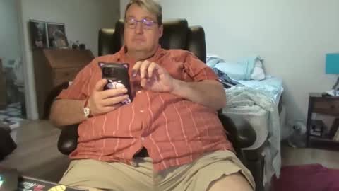 Snapshot of wvalentin0 chatting on 11/07/25, 11:16 Wren online show from 11/07/25, 11:16