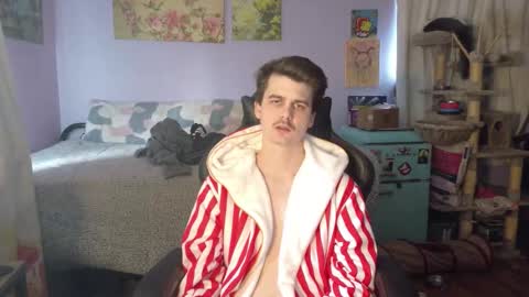 Wyatt online show from 10/20/25, 06:19